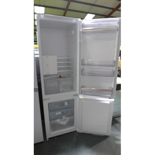 3036 - AEG 60/40 Fridge Freezer - Low Frost - H1772xW548xD549  Model No - SCB618F3LS, Original RRP £574.17 ... 