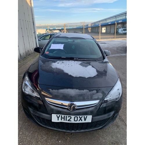 2356 - Vauxhall Astra GTC Sport S/S eco 1362cc Turbo Petrol 3 door hatchback 2012/12 plate, YH12 OXV. Servi... 