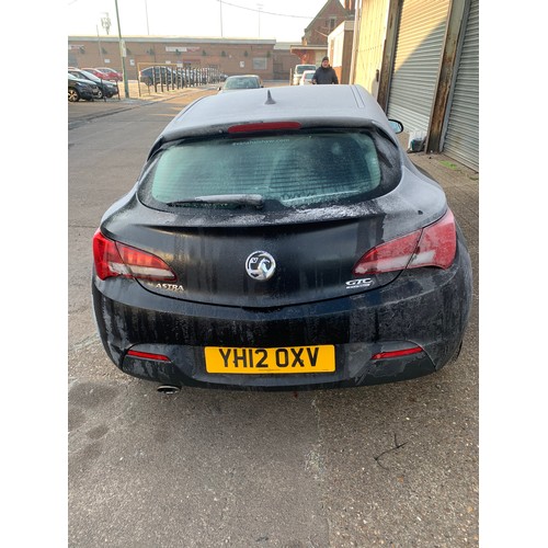 2356 - Vauxhall Astra GTC Sport S/S eco 1362cc Turbo Petrol 3 door hatchback 2012/12 plate, YH12 OXV. Servi... 