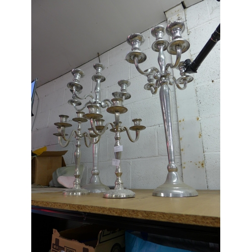 2264 - Set of 4 table candelabras: pair 24