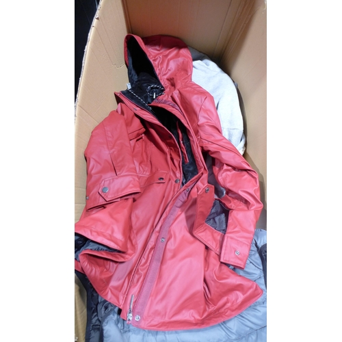 3179 - Box of mixed size/style women's & gent's coats * this lot is subject to VAT