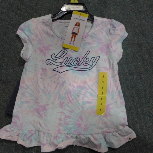 3201 - Quantity of Girls Lucky Brand shorts & T-shirt sets Mixed Size * this lot is subject to VAT