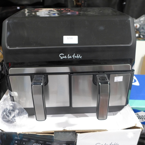 3250 - Sur La Table Air Fryer (2 x 3.8l) (278-29) * This lot is subject to VAT