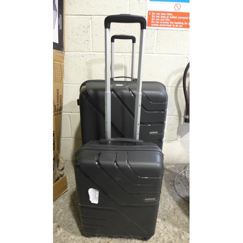 3319 - American Tourister 2pc Jet Driver Black Suitcase Set (278-203,214)  * This lot is subject to vat