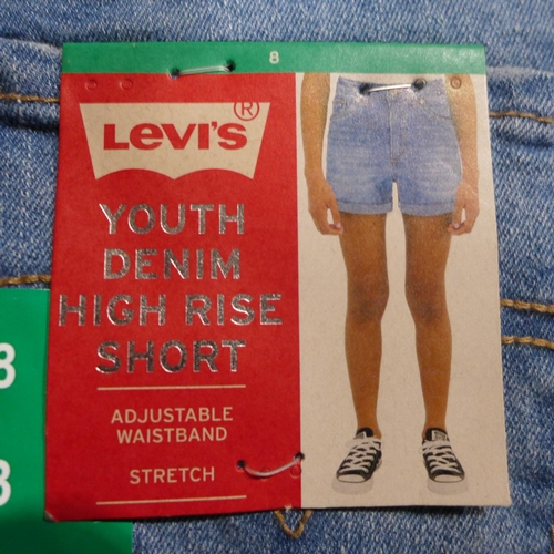 3330 - 24 Mixed sized youth denim Levi shorts * this lot is subject to VAT