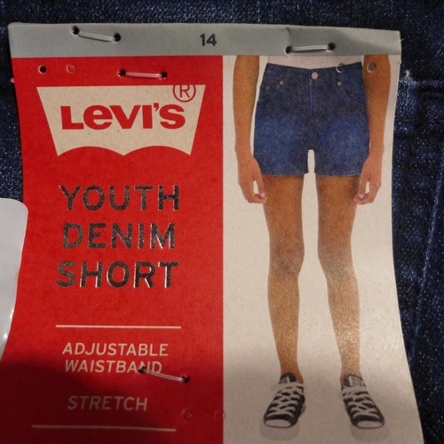 3340 - 20 Youth size 6 Levi's navy denim shorts * this lot is subject to VAT