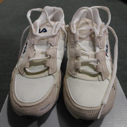 3347 - A pair of women's Fila Valado trainers (size UK 4.5) * this lot is subject to VAT