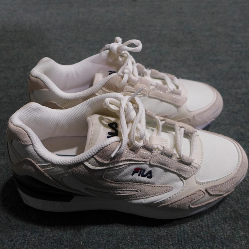 3348 - A pair of women's Fila Valado trainers (UK size 6) * this lot is subject to VAT