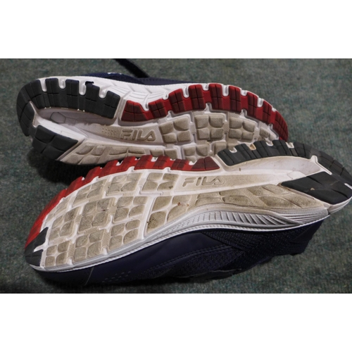 3349 - A pair of child's Fila trainers (size UK 3) * this lot is subject to VAT