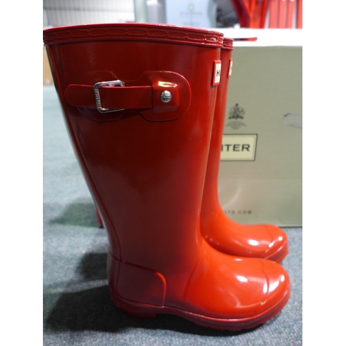 3368 - Pair of child's Red gloss Hunter Wellingtons (size UK 1) * this lot is subject to VAT