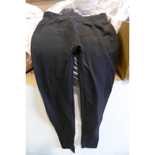 3035 - Bag of Ellen Reyes black leggings (mixed sizes) * this lot is subject to VAT