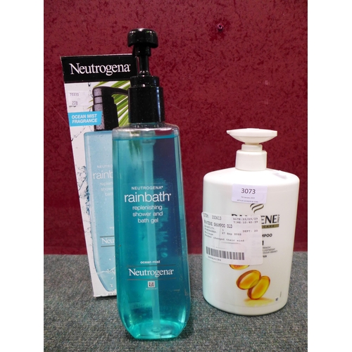 3073 - Pantene shampoo and a bottle of Neutrogena bath gel (278-807) * This lot is subject to vat