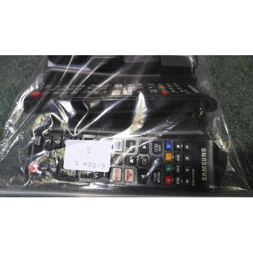 3104 - 16 Various Samsung remote controls  * This lot is subject to vat