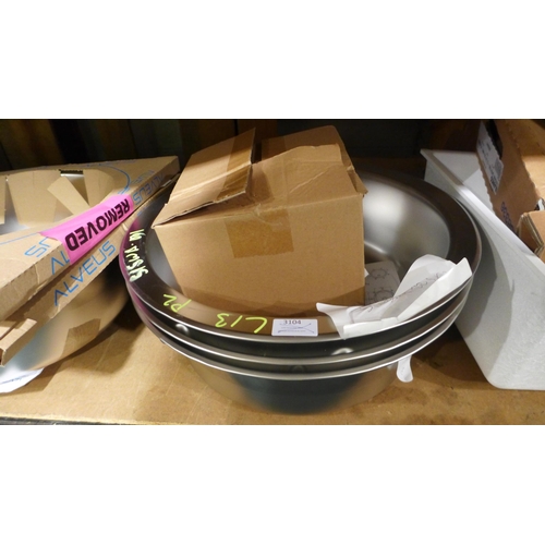 3127 - Qty Of Misc Sinks inc stainless steel, composite  ( 369-13, 143, 152 ) (368 -  64)( 369-85 )  * This... 