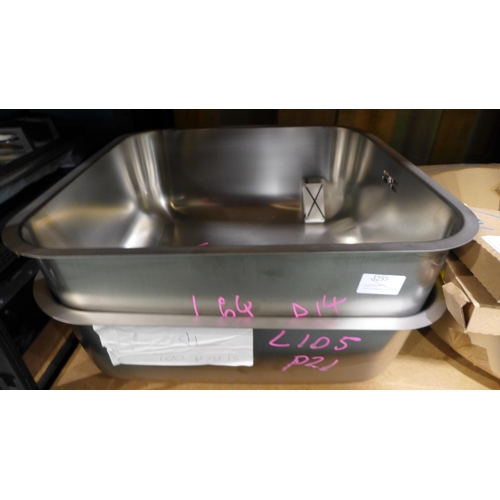 3127 - Qty Of Misc Sinks inc stainless steel, composite  ( 369-13, 143, 152 ) (368 -  64)( 369-85 )  * This... 