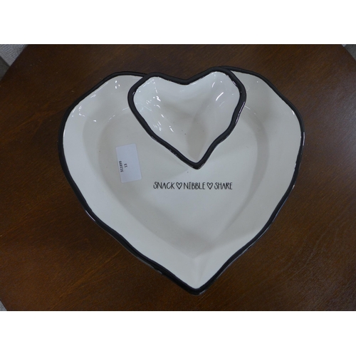 1418 - A heart shape ceramic snack dish (7MM14207)   *