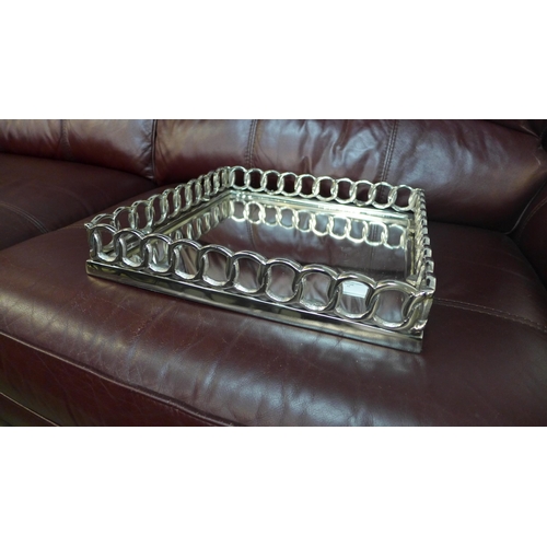 1444 - A square chain linked chrome and mirrored cocktail tray, 40cms (GW207720)   #