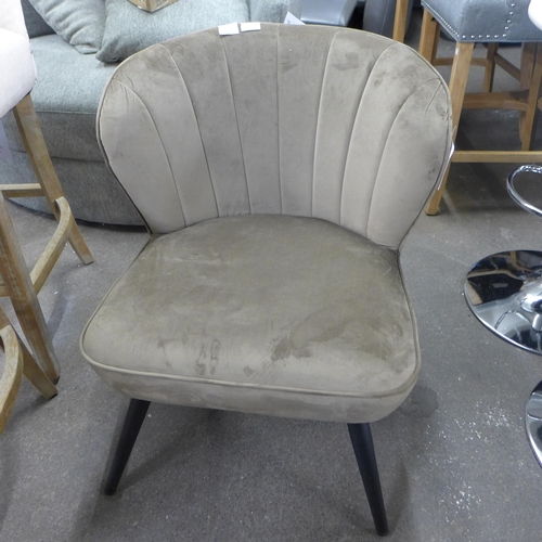 1500 - A Lydel brown shell back side chair, boxed