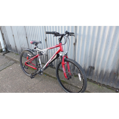 2337 - Apollo F526 gent's mountain bike/MTB/bicycle