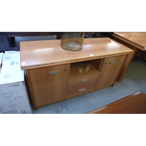 1575 - A wood effect desk, small locking chest and TV/media unit