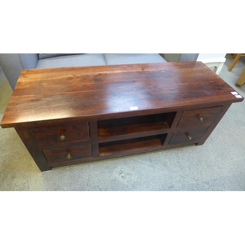 1610 - A hardwood TV/media unit