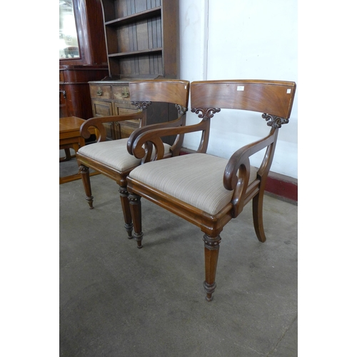 143 - A pair of William IV mahogany library chairs