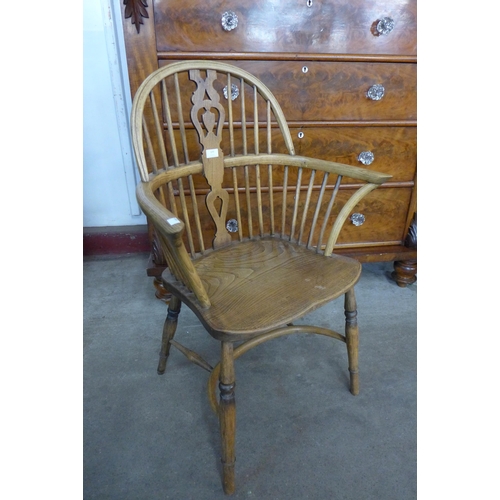 177 - A Victorian elm and beech Windsor armchair