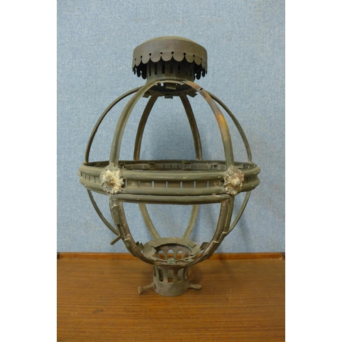 319 - A Victorian bronze spherical gas lamp top