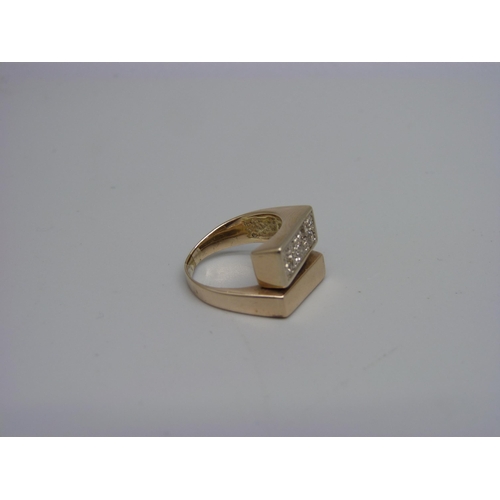 1012 - A yellow metal and six stone diamond set ring, 6.3g, L