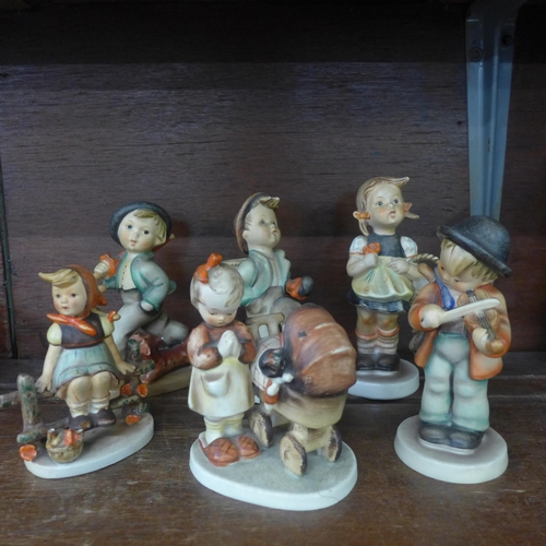 615 - Six Hummel figures, three a/f