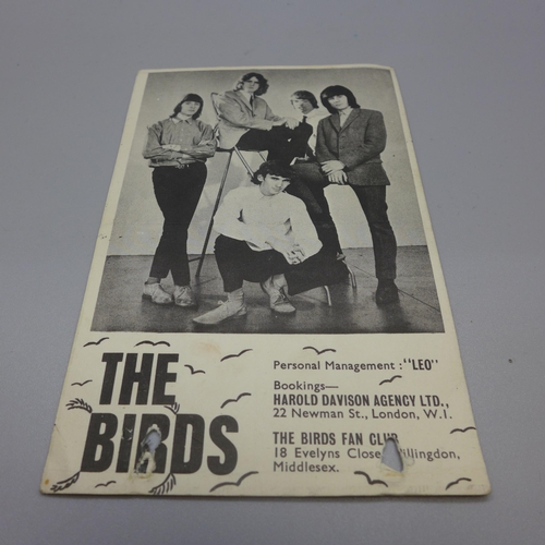 646 - A Rolling Stones Ronnie Wood signed The Birds promo card