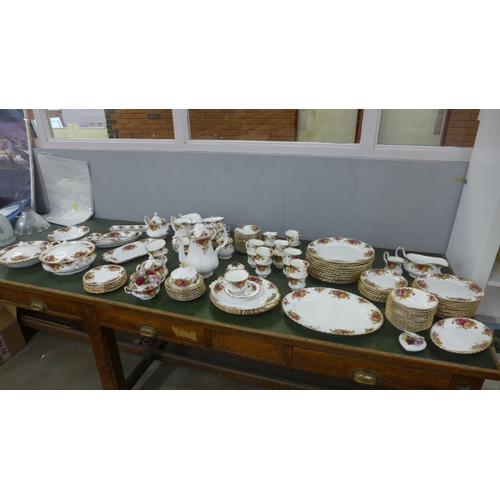 762 - A large collection of Royal Albert Old Country Roses, some seconds