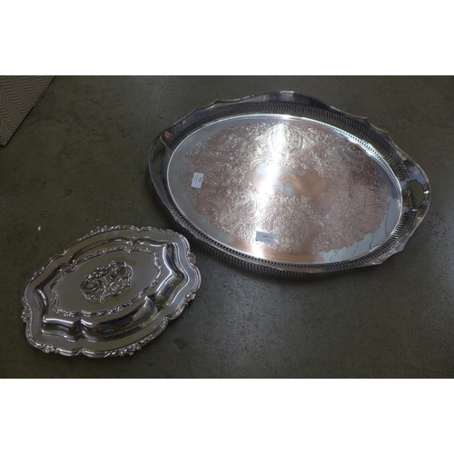 770 - A silver plated entree dish and a large silver plate on copper tray, plate worn