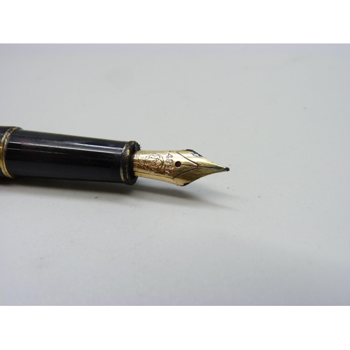 834 - A 14k gold nibbed Mont Blanc fountain pen