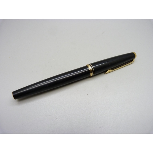 835 - A 14k gold nibbed Mont Blanc fountain pen