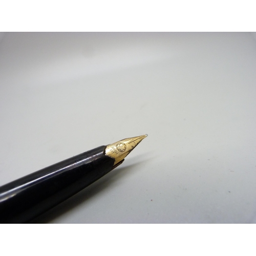 835 - A 14k gold nibbed Mont Blanc fountain pen