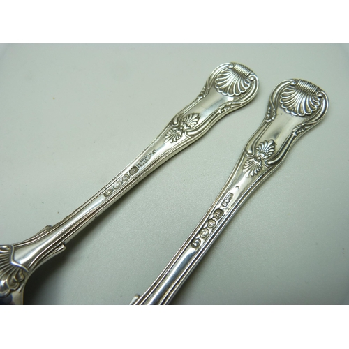 837 - A pair of silver George IV Kings pattern spoons, London 1829, 145g