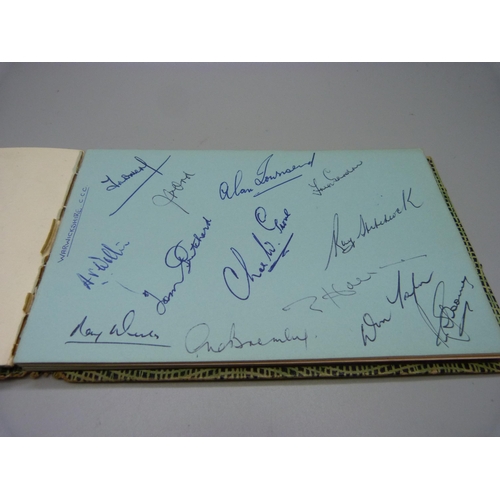 848 - An autograph book containing cricket signatures, Glamorgan, Surrey, Northants, Warwickshire, Derbysh... 