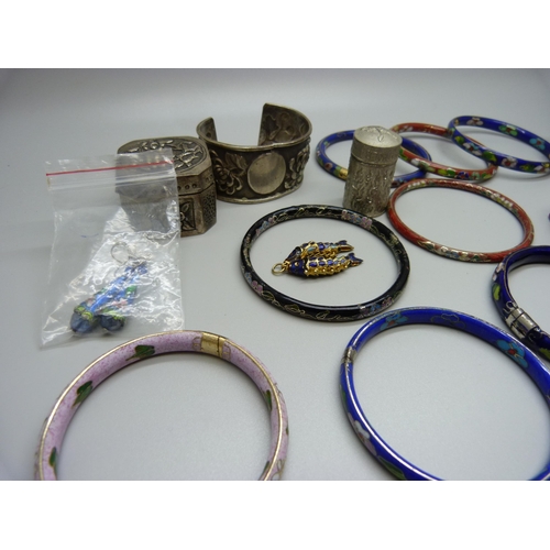 876 - A collection of cloisonne jewellery, etc.