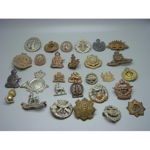 904 - Military cap and other badges including First Reserve Brigade, Hampshire, Prince Alfred's Guard, The... 