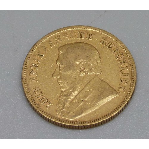 931 - An 1900 South African 1 Pond gold coin, 7.9g