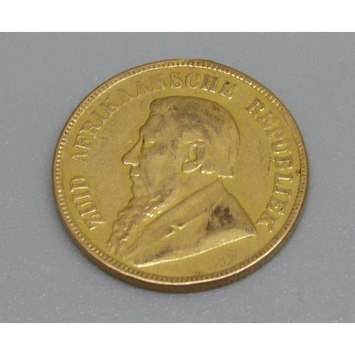 933 - A 1898 South African 1 Pond gold coin, 7.9g