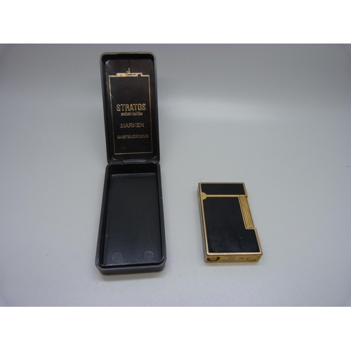 941 - A Dupont Paris cigarette lighter