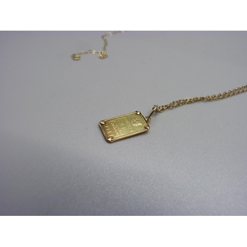 944 - A 999.9 pure gold pendant, 1g, 'Aries', four fine 9ct gold chains, 3.5g, and a plated chain