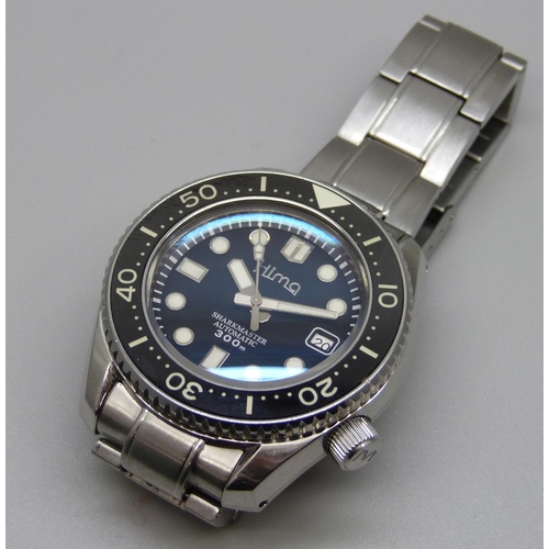 953 - A Hami Sharkmaster automatic 300m diver's wristwatch, marked 'all stainless steel sapphire crystal',... 