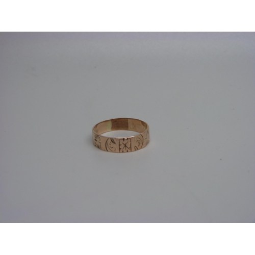 985 - A vintage 9ct rose gold wedding ring, Birmingham 1901, 1.9g, O