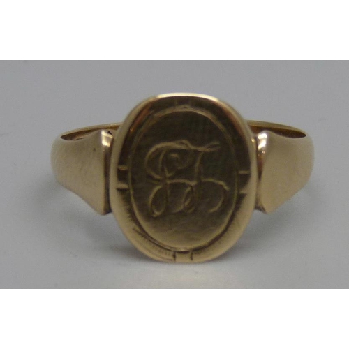 996C - An antique 9ct gold signet ring, Birmingham 1864, 2.5g, T