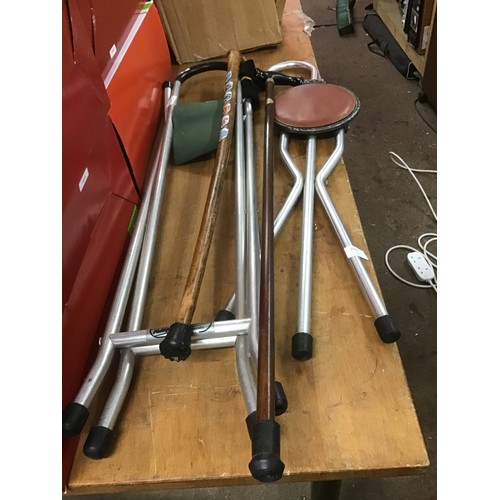 2063 - 2 walking sticks & 2 shooting sticks/perch stools