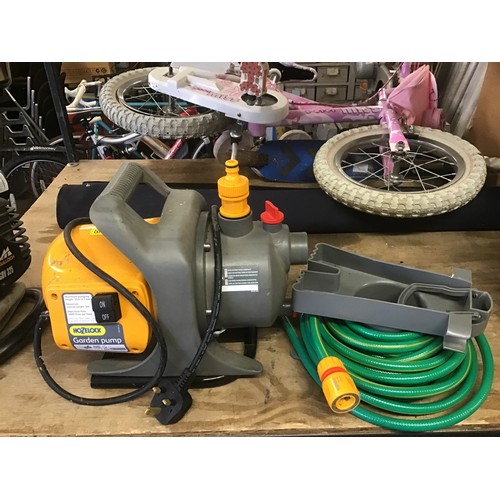 2126 - Hozelock garden pump with hose