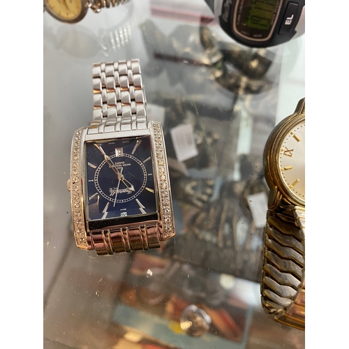 2187A - 6 assorted watches